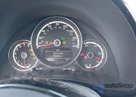 2016 Volkswagen Beetle 1.8T Classic из США, поврежденный, VIN 3VWF17AT2GM637467